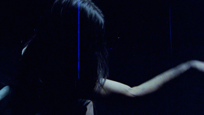 3_born_yesterday_v2.00_02_03_14.still004